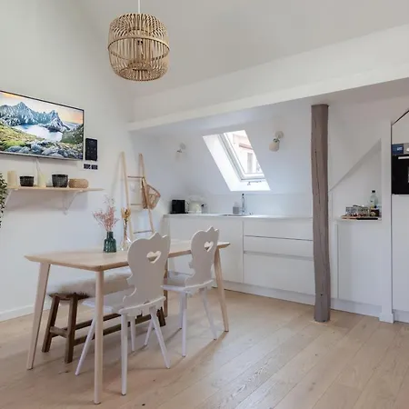 Travel Homes - The Parc, Next To Champ De Mars